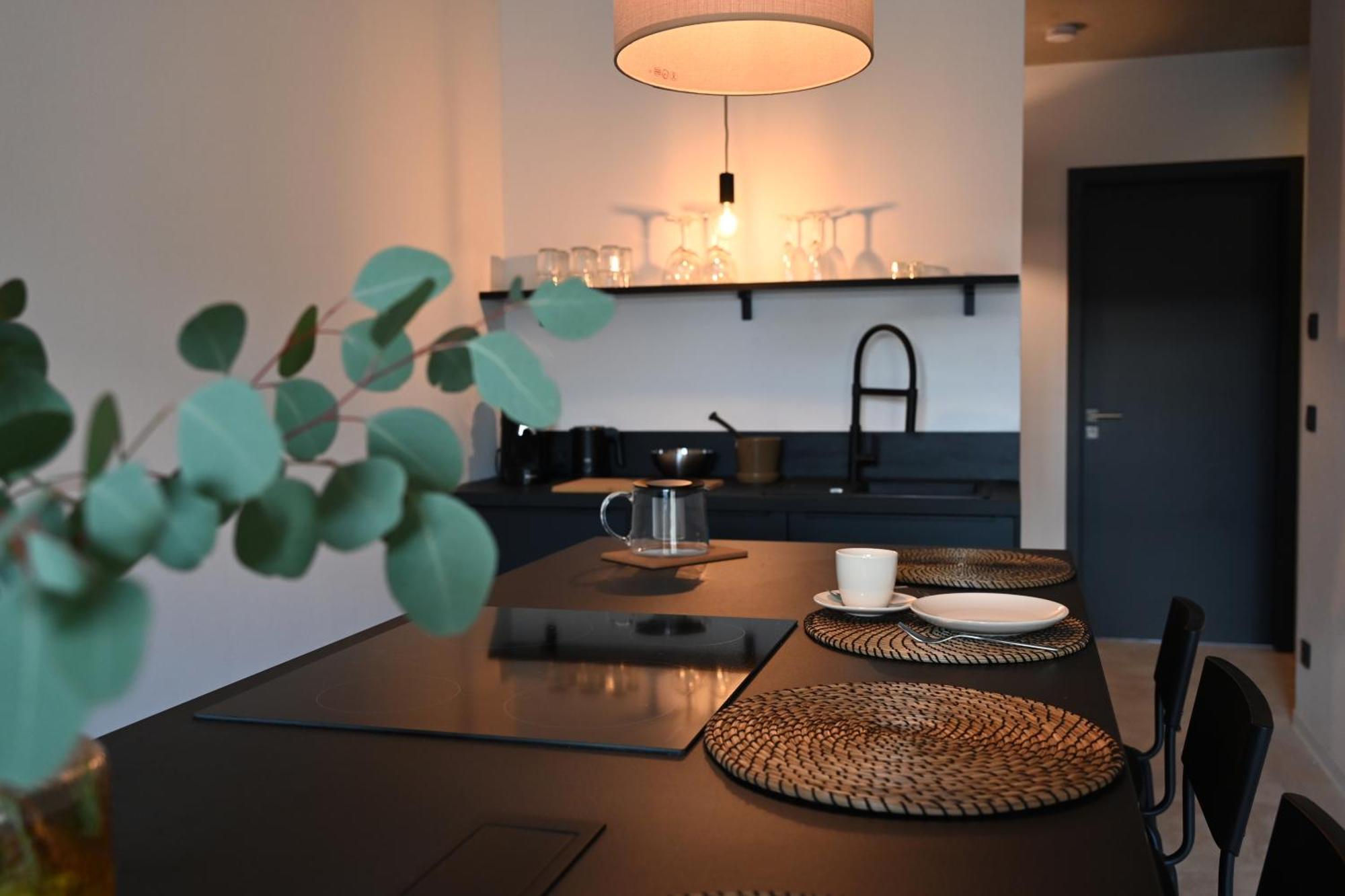 Eiwelhome - Stilvoll, Urban-Ruhig Schlafen, Bahnhofsnah, Balkon Erfurt Eksteriør bilde